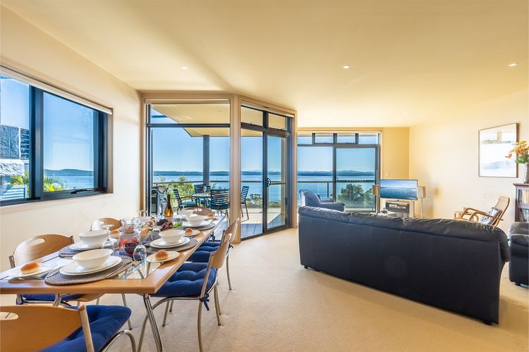 High View, 23 Wollomi Ave – perfect coastal getaway,  with stunning water views and WIFI