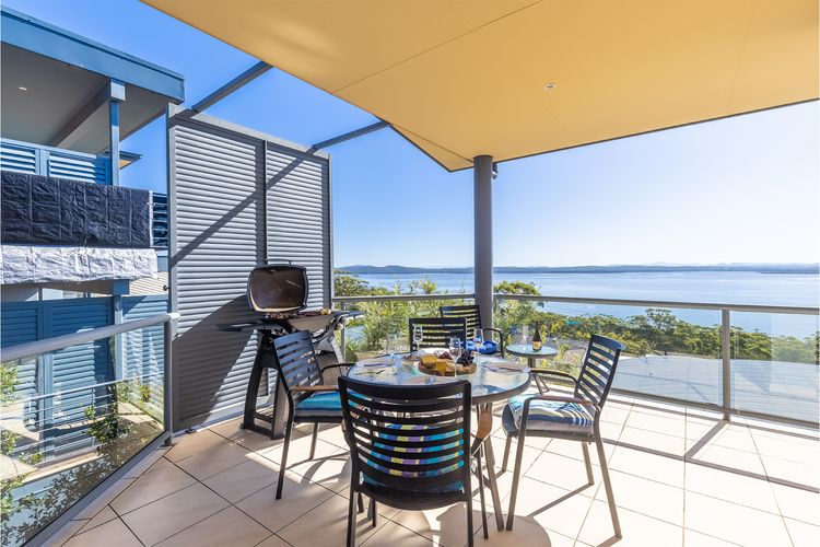 High View, 23 Wollomi Ave – perfect coastal getaway,  with stunning water views and WIFI