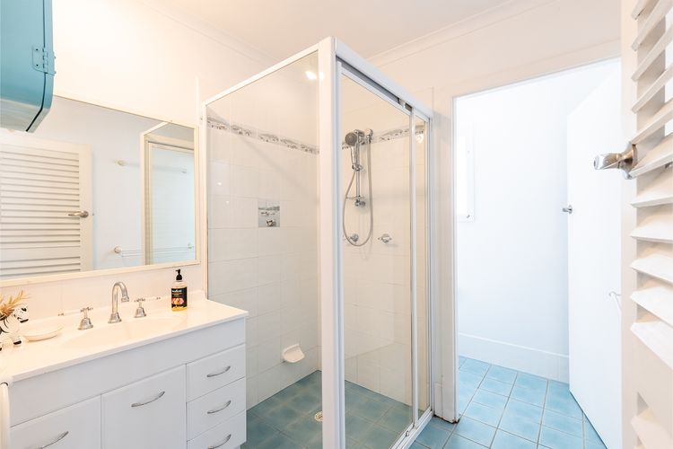 Blue Waters 7 Cook St – Dog Friendly and Water Views