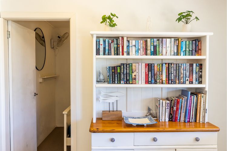 Blue Waters 7 Cook St – Dog Friendly and Water Views