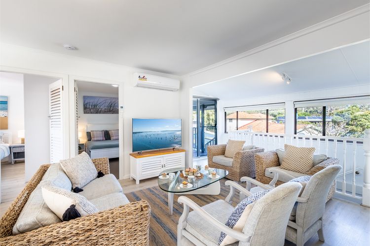 Blue Waters 7 Cook St – Dog Friendly and Water Views