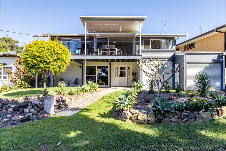 Blue Waters 7 Cook St – Dog Friendly and Water Views