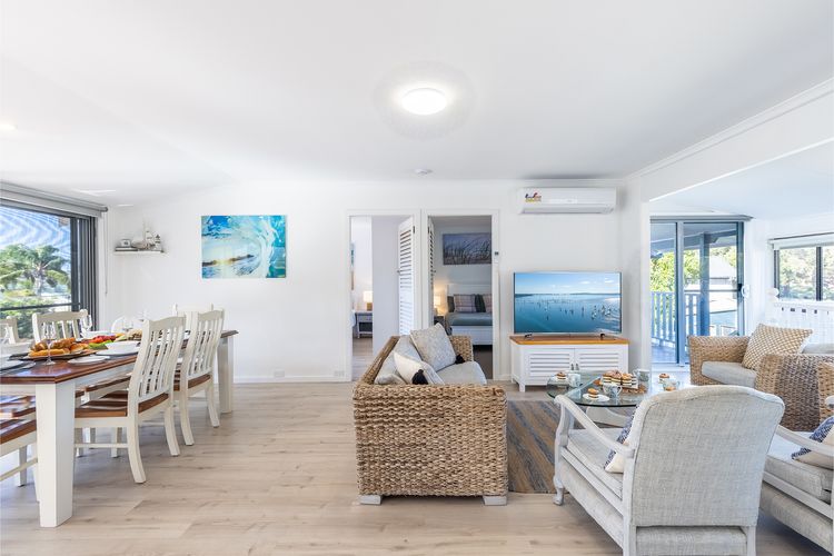 Blue Waters 7 Cook St – Dog Friendly and Water Views