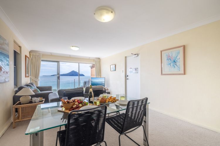 Luskin Lodge, 11/29 Weatherly Close – stunning water views