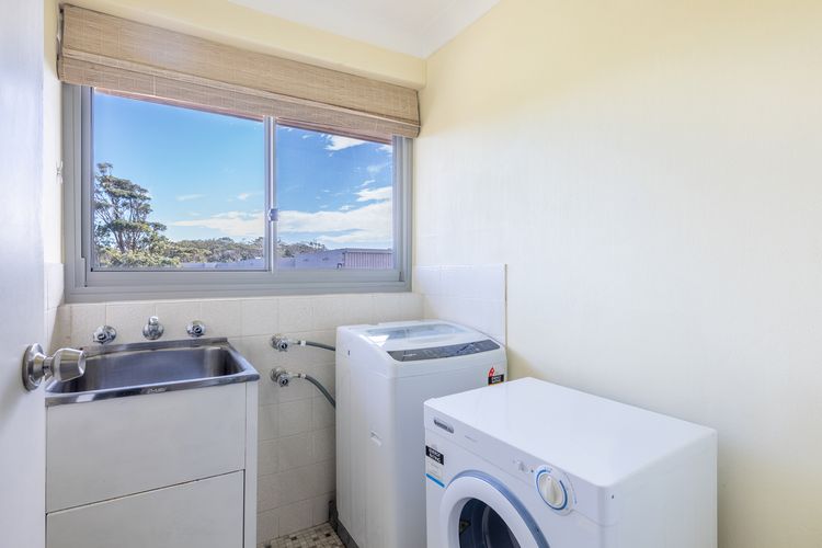 Luskin Lodge, 11/29 Weatherly Close – stunning water views