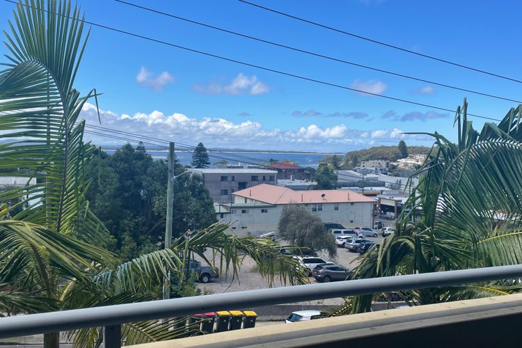 Bayview Apartments 10/42 Stockton St – Stylish apartment with air conditioning and Wi-Fi conveniently located in the heart of Nelson Bay