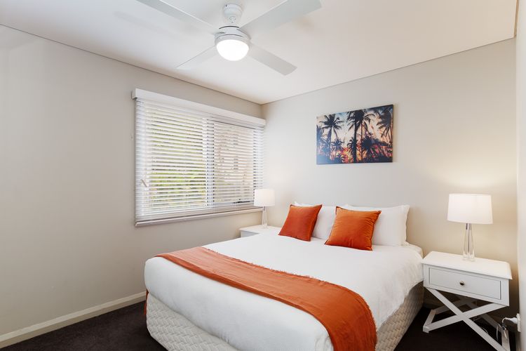 Bayview Apartments 10/42 Stockton St – Stylish apartment with air conditioning and Wi-Fi conveniently located in the heart of Nelson Bay