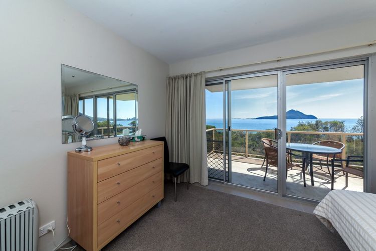 Shoalhaven 4/28 Voyager Cl – waterfront unit with stunning views and Wifi