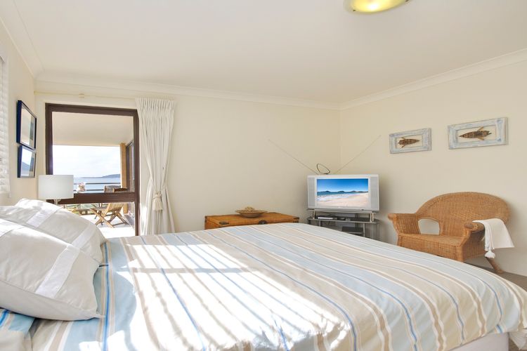 Promenade 11, 8 Intrepid Close – air conditioned unit with beautiful water views