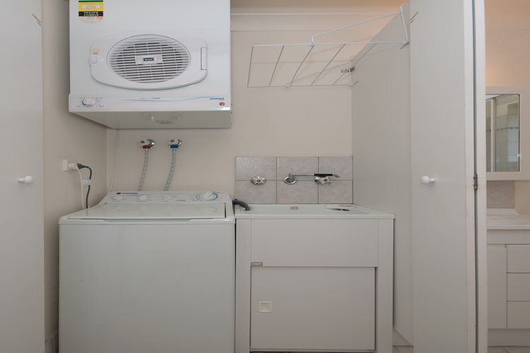 Promenade 11, 8 Intrepid Close – air conditioned unit with beautiful water views