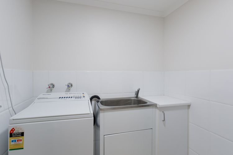 101 The Breakwater 2 Messines – Linen, Wifi, Air con