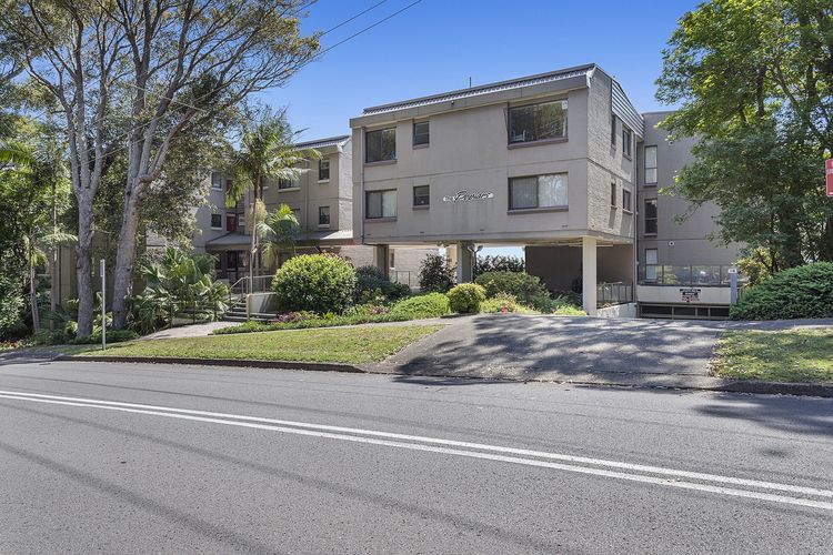 The Poplars, 2/36 Magnus Street – Comfortable Unit With Air Conditioning and Wi-Fi