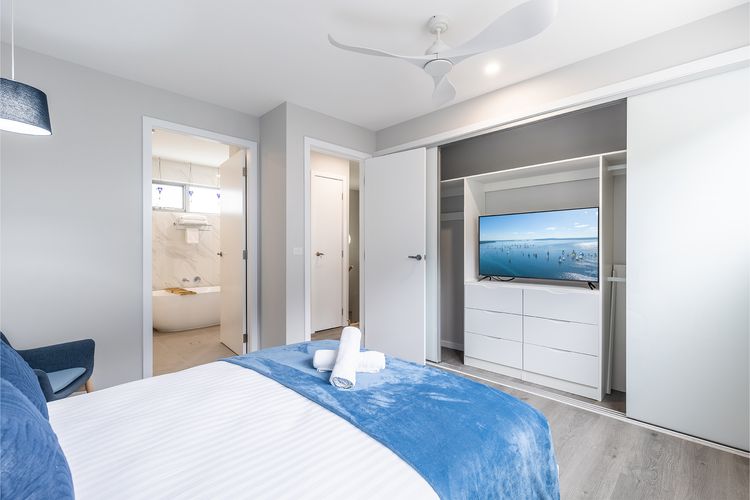 Fingal Bay View Unit 1