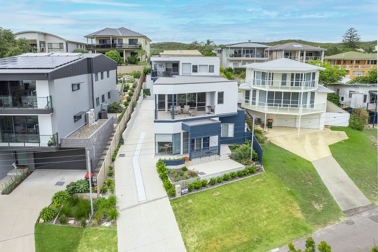 Fingal Bay View Unit 1