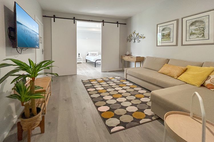 Fingal Bay Seabreeze Unit 2/16 Tuna Crescent