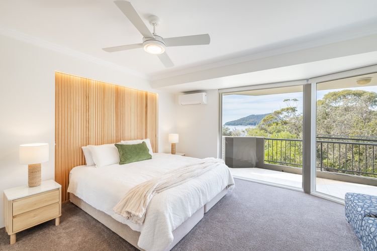 Albacore, 5  12-14 Ondine Close – waterfront, pool, lift & views