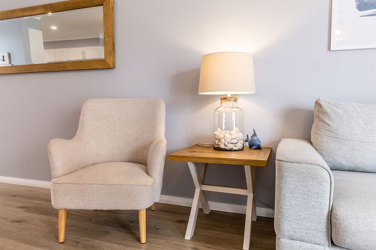 Kristie Court 3, 7 Weatherly Close with air con and close to the beach