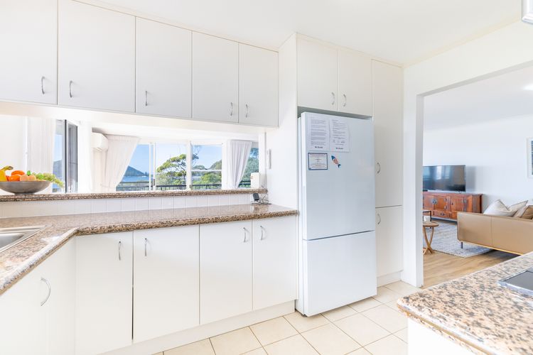 Albacore 6, 12-14 Ondine Close – waterfront, pool, lift & views