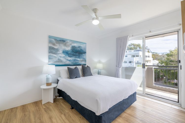 Albacore 6, 12-14 Ondine Close – waterfront, pool, lift & views