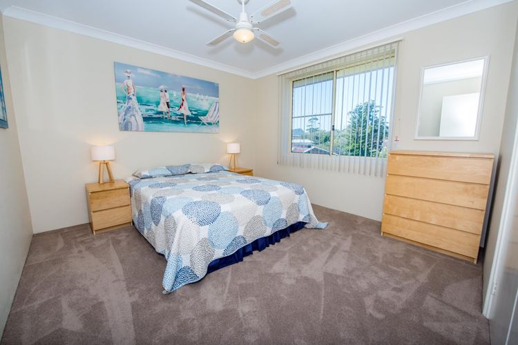 Collendina 15 19 Kurrawa Close water views and wifi