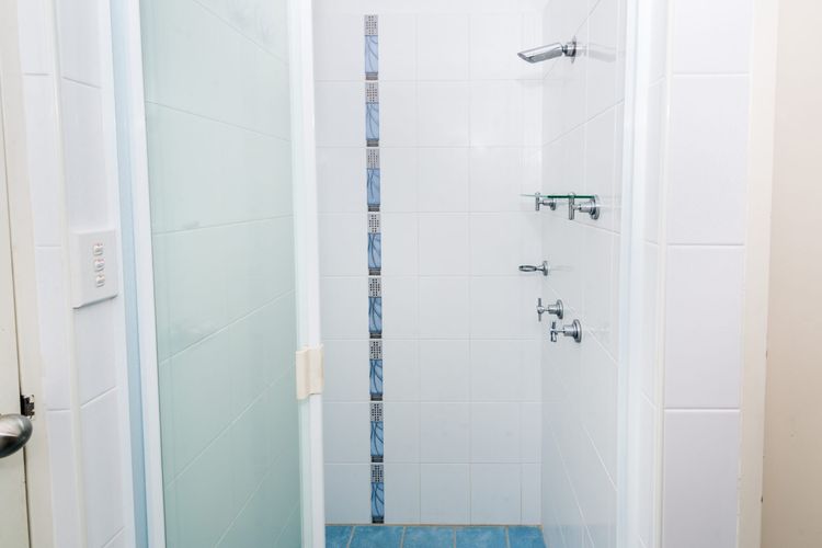 Collendina 15 19 Kurrawa Close water views and wifi