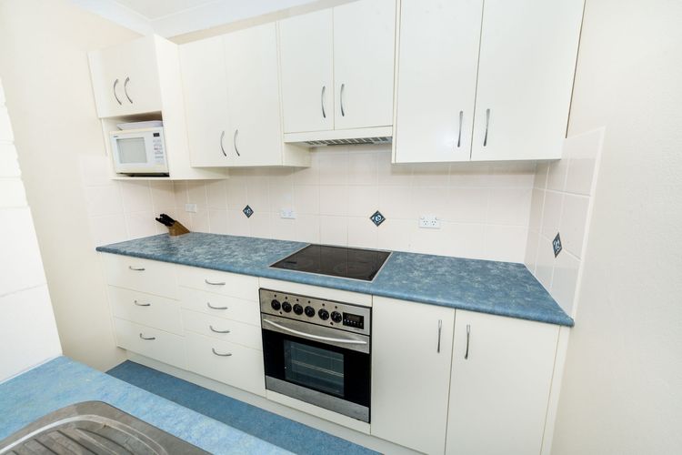 Collendina 15 19 Kurrawa Close water views and wifi