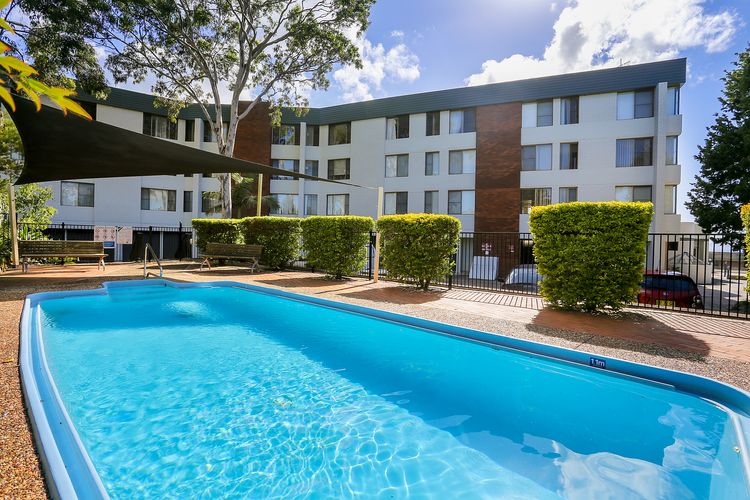 The Point 10, 5-7 Mitchell St – stunning water views
