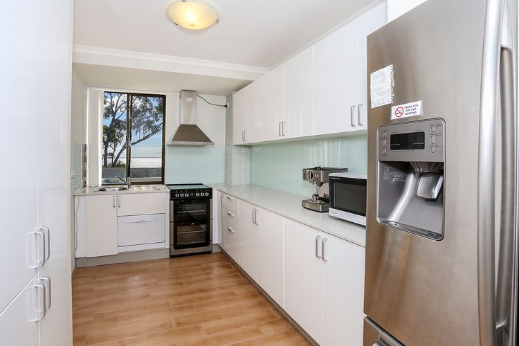 The Point 10, 5-7 Mitchell St – stunning water views