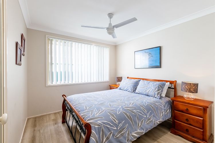 The Bay House, 48 Government Road Shoal Bay– 5 bedroom holiday home with Wi-Fi & Foxtel