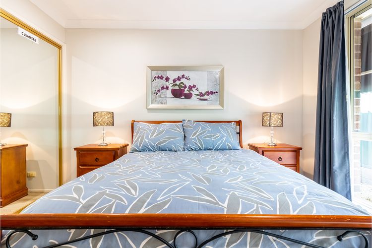 The Bay House, 48 Government Road Shoal Bay– 5 bedroom holiday home with Wi-Fi & Foxtel