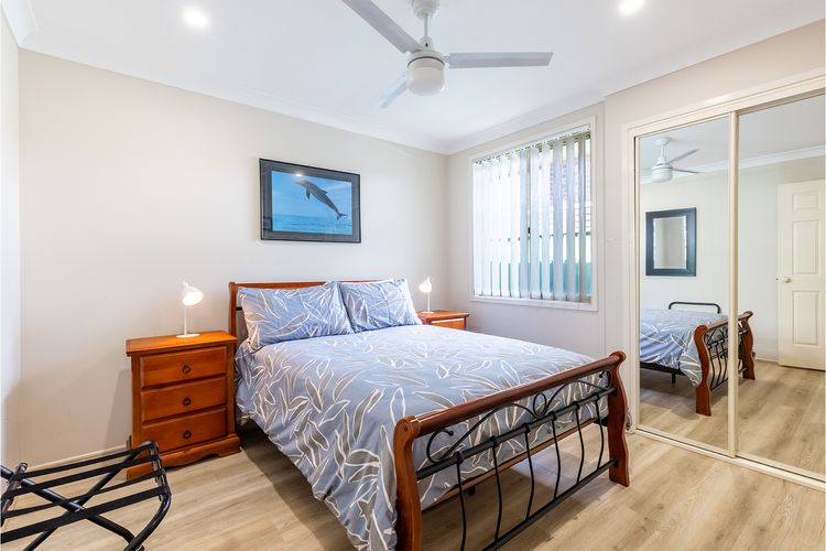 The Bay House, 48 Government Road Shoal Bay– 5 bedroom holiday home with Wi-Fi & Foxtel