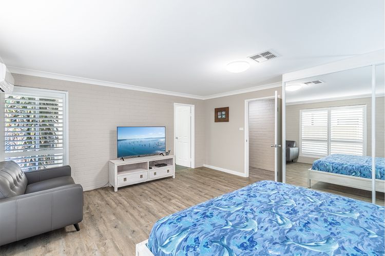 Dolphin Lagoon, 196 Soldiers Pt Rd – Luxury Escape