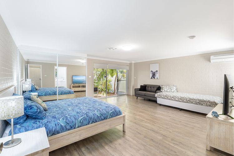 Dolphin Lagoon, 196 Soldiers Pt Rd – Luxury Escape