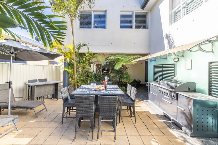 Dolphin Lagoon, 196 Soldiers Pt Rd – Luxury Escape