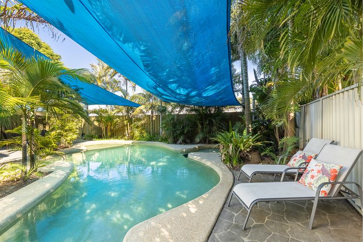 Dolphin Lagoon, 196 Soldiers Pt Rd – Luxury Escape