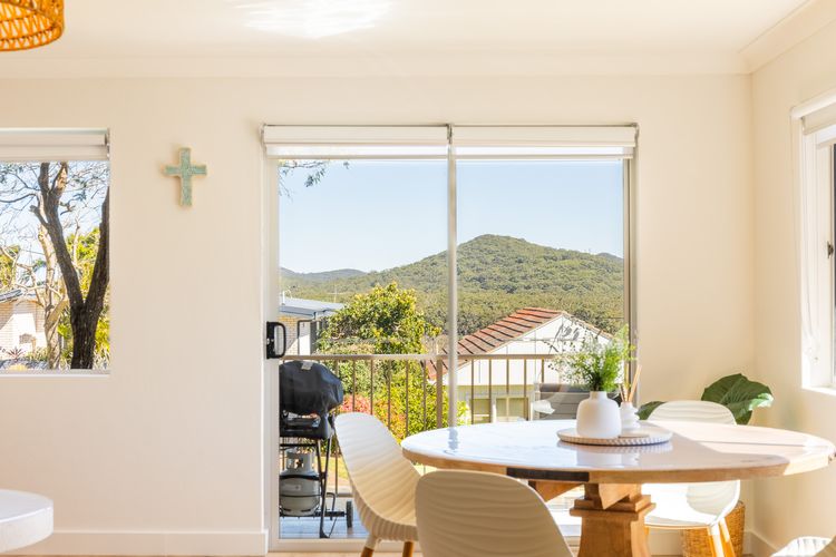 Bay Getaway, 1/65 Ronald Ave – recently renovated unit water views