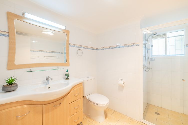 Bay Getaway, 1/65 Ronald Ave – recently renovated unit water views