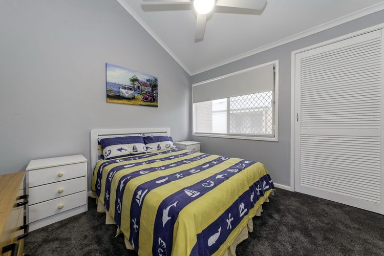 Bay Parklands 4, 2 Gowrie Avenue – pool & tennis court