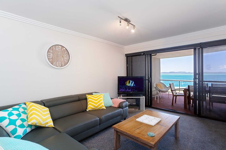 Florentine, 12/11 Columbia Close – WIFI, Aircon, spectacular views