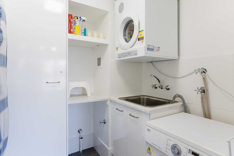 Florentine, 12/11 Columbia Close – WIFI, Aircon, spectacular views