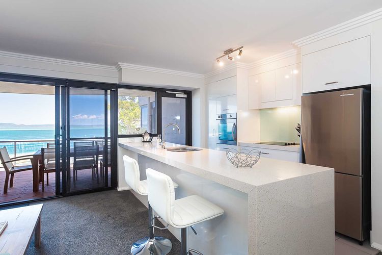 Florentine, 12/11 Columbia Close – WIFI, Aircon, spectacular views