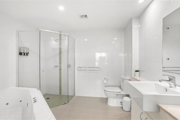 Villa Serene, 3/6-10 Market Street –  Surfside Apartments WiFi, water views, Air Con,  Pool