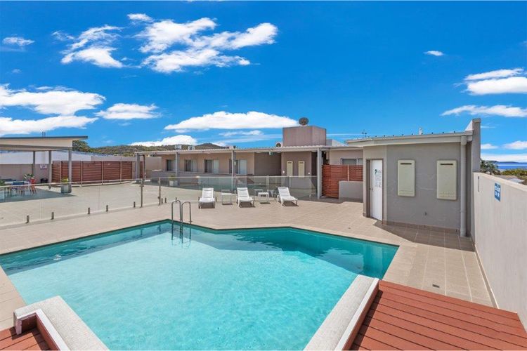 Villa Serene, 3/6-10 Market Street –  Surfside Apartments WiFi, water views, Air Con,  Pool