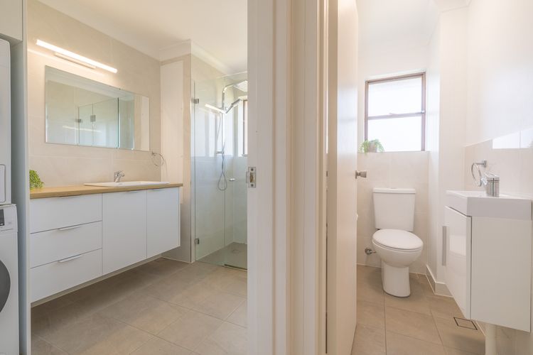 Intrepid, 12/3 Intrepid Close – right on the beachfront