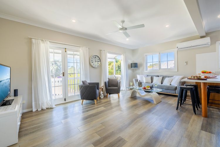43 Squire Street, Fingal Bay