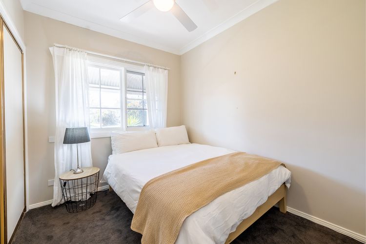 43 Squire Street, Fingal Bay