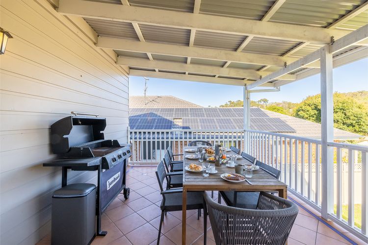 43 Squire Street, Fingal Bay