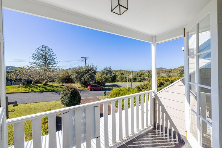 43 Squire Street, Fingal Bay