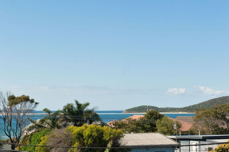 Barefoot Bliss 4/6-10 Market Street – Surfside Apartments
