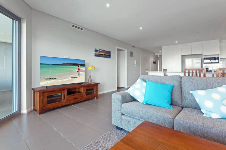 Barefoot Bliss 4/6-10 Market Street – Surfside Apartments